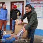 ALCALDE PROVINCIAL LLEVA ALEGRIA NAVIDEÑA A LOS NIÑOS DE MARCAPOMACOCHA