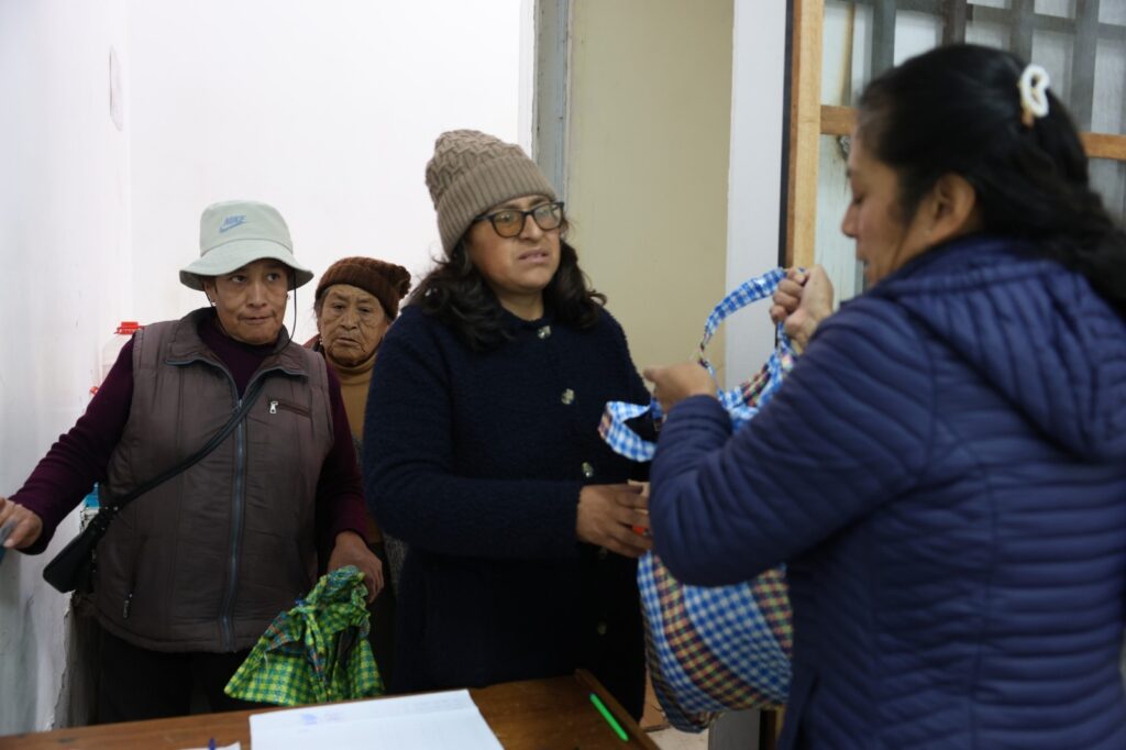 AFILIADOS A LA OMAPED, SE BENEFICIAN CON PROGRAMA VASO DE LECHE