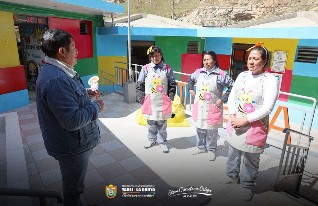 ALCALDE VISITA INSTITUCIONES EDUCATIVAS DE NIVEL INICIAL DEL DISTRITO DE SANTA ROSA DE SACCO