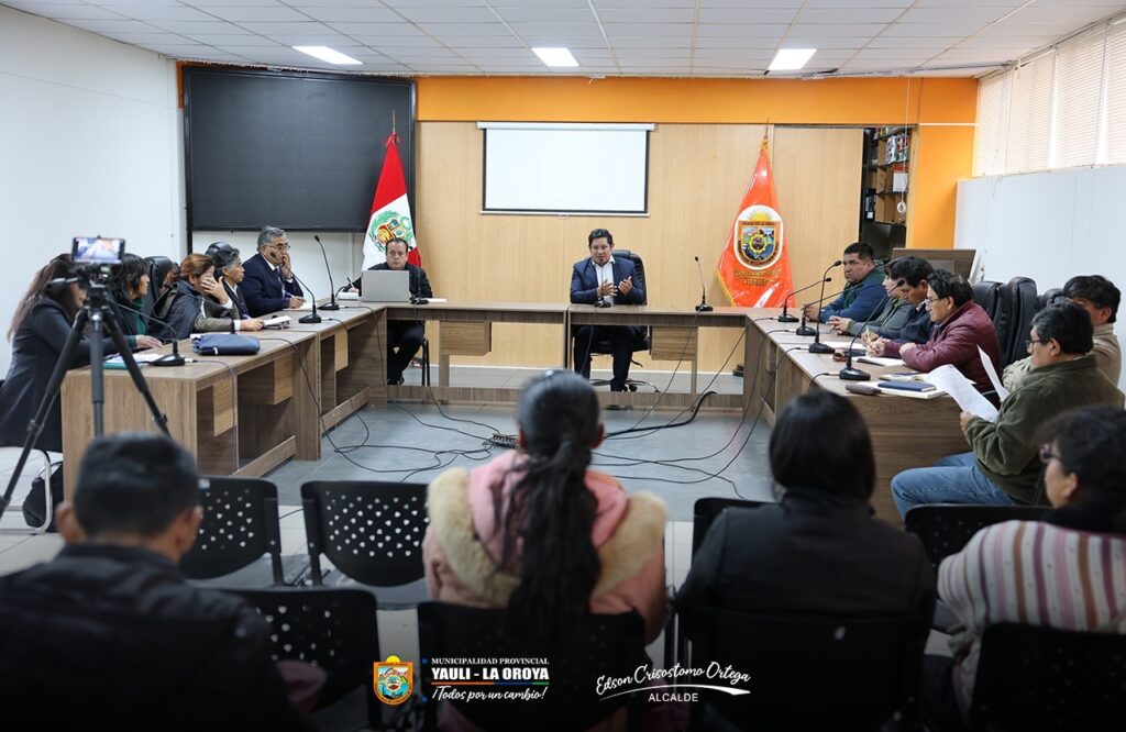 BURGOMAESTRE PROVINCIAL LIDERA CUARTA MESA DE DIÁLOGO POR EL SANEAMIENTO LEGAL DE TERRENOS ESCOLARES