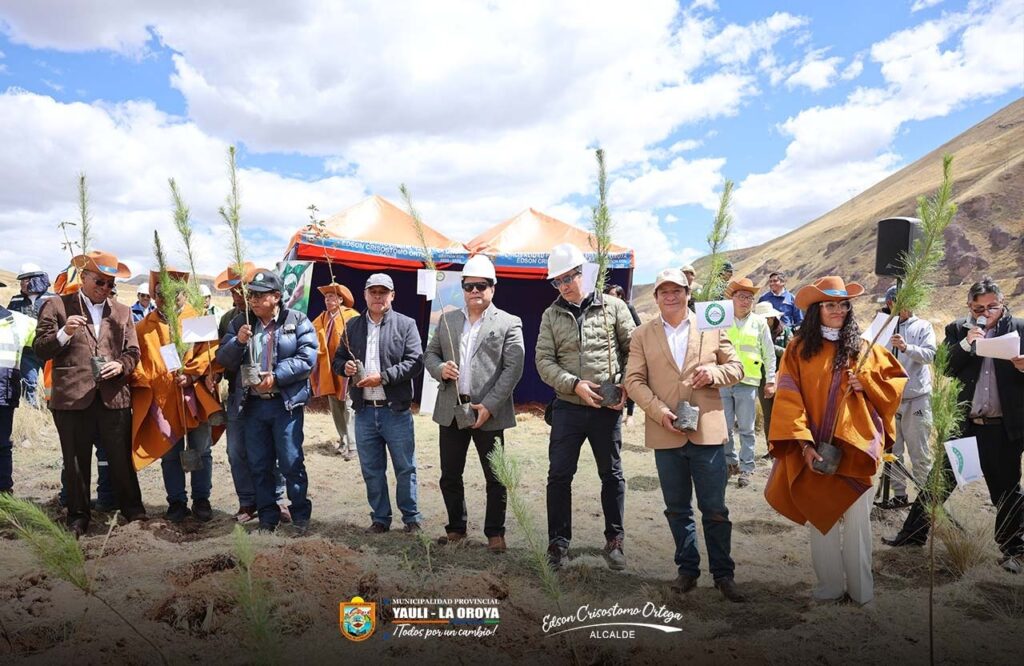 ALCALDE EDSON CRISÓSTOMO ORTEGA PARTICIPO DE IMPORTANTE OBRA DE RECUPERACIÓN DE SUELOS EN HUAYNACANCHA