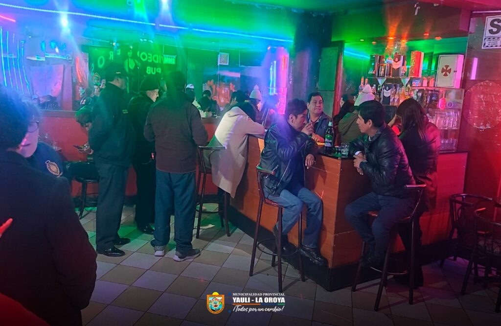 REALIZAN OPERATIVO INOPINADO EN LOCALES DE VENTA DE BEBIDAS ALCOHÓLICAS EN LA OROYA ANTIGUA