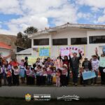 ENTREGA DE BUZOS, MENAJES Y EQUIPOS TECNOLÓGICOS EN LA I.E.I N.° 563 – HUARI