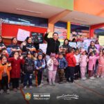 EDSON CRISÓSTOMO ORTEGA ENTREGA BUZOS, MENAJE Y EQUIPOS TECNOLÓGICOS A LA I.E.I. N° 481 SANTA ROSA DE LIMA