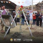 ALCALDE EDSON CRISÓSTOMO ORTEGA PARTICIPA EN LA COLOCACIÓN DE LA PRIMERA PIEDRA PARA EL MANTENIMIENTO E IMPLEMENTACIÓN DE JUEGOS INFANTILES EN SANTA ROSA DE SACCO