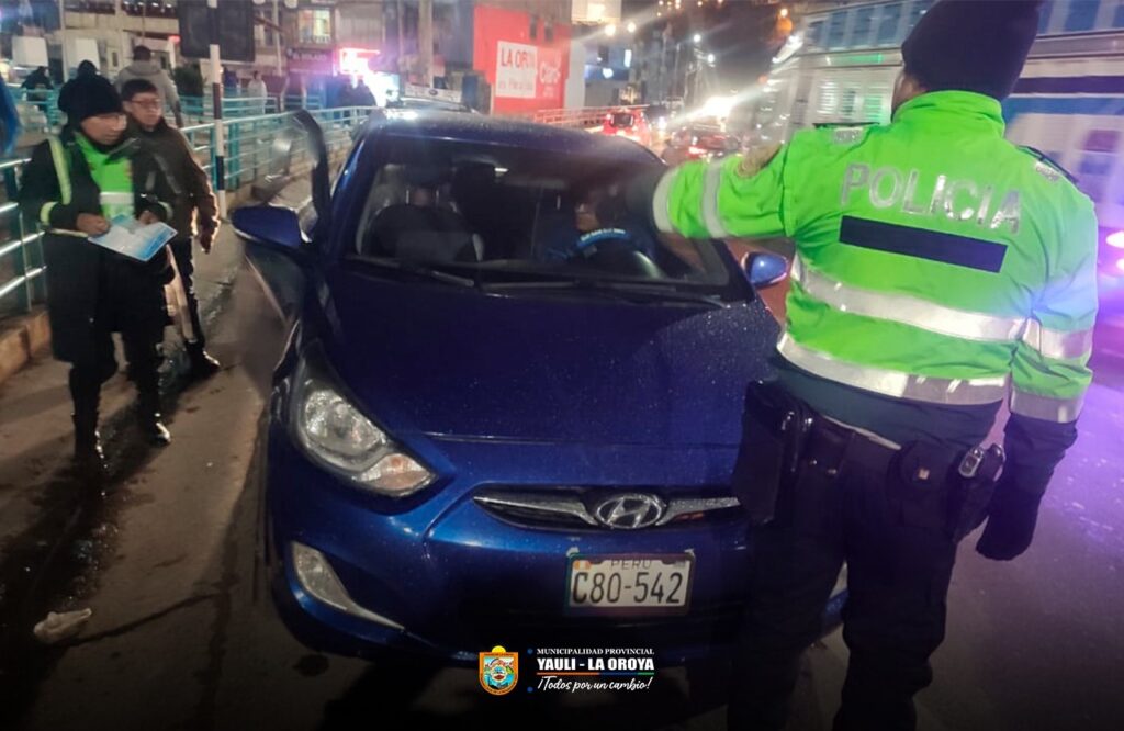 OPERATIVO CONTRA TRANSPORTE INFORMAL TERMINA CON 07 VEHÍCULOS INTERNADOS