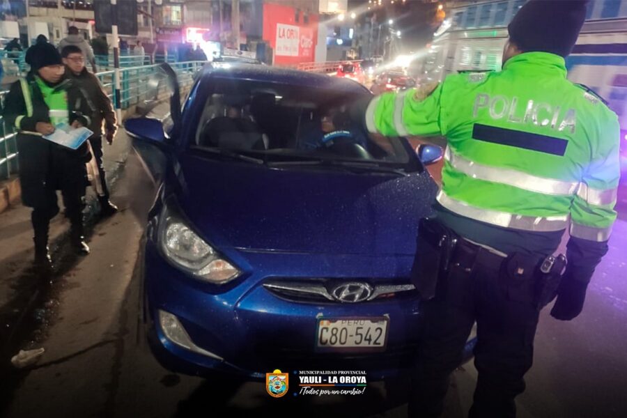 OPERATIVO CONTRA TRANSPORTE INFORMAL TERMINA CON 07 VEHÍCULOS INTERNADOS