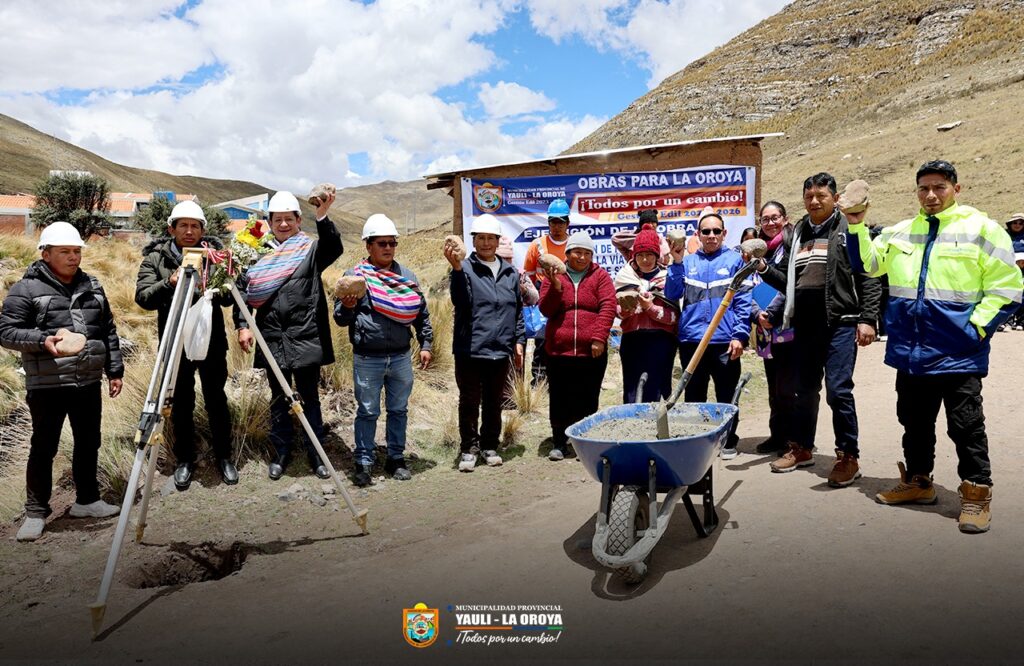 COLOCACIÓN DE PRIMERA PIEDRA MANTENIMIENTO DE PUENTE EN EL RIO KEKA, DISTRITO DE SUITUCANCHA