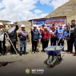 COLOCACIÓN DE PRIMERA PIEDRA MANTENIMIENTO DE PUENTE EN EL RIO KEKA, DISTRITO DE SUITUCANCHA